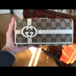 Gucci wallet